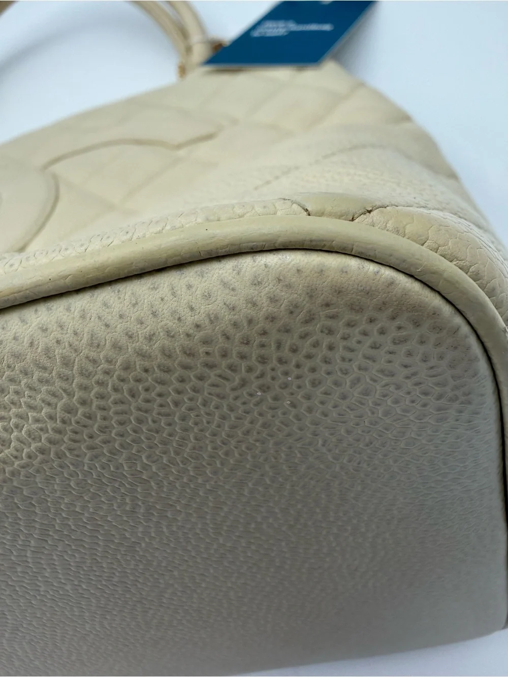 CHANEL Cream Medallion tote with gold hardware-VINTAGE series 7
